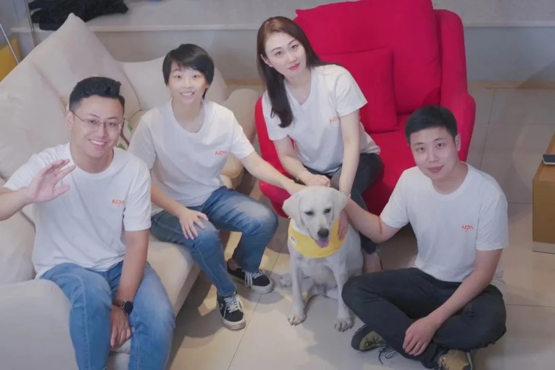 要对你怎么宠爱才叫依赖,想要对你疼爱变成了依赖