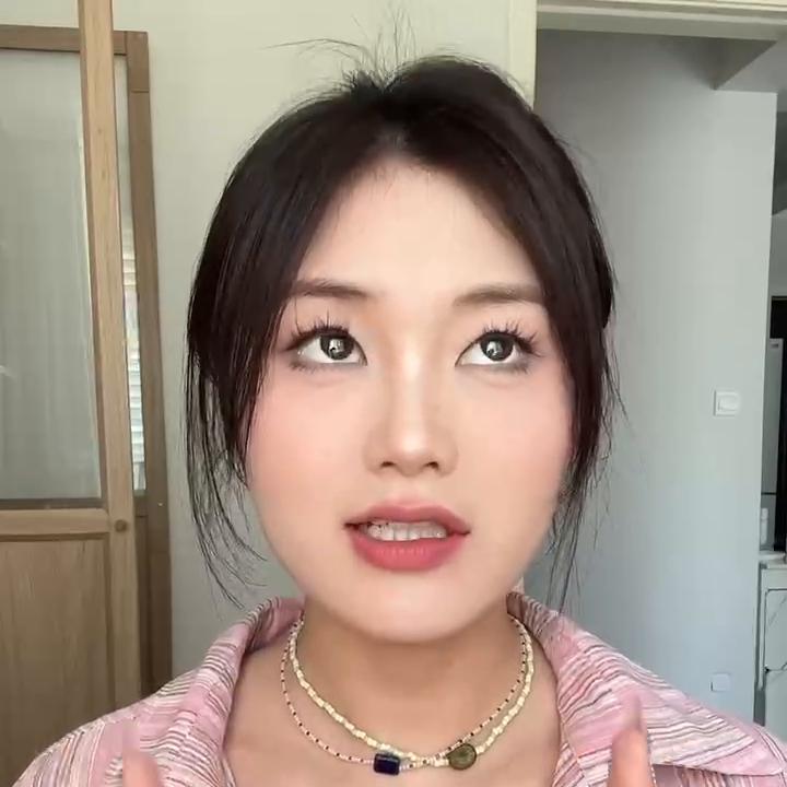 戴美瞳眼睛干用什么比较好,哪款美瞳适合干眼症