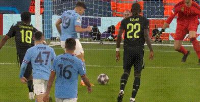 曼城天才小将视频,曼城19岁的天才