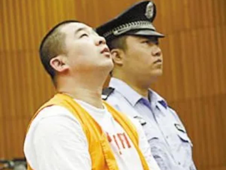 饭店老板杀了6个人的案件,餐馆老板被杀人后续