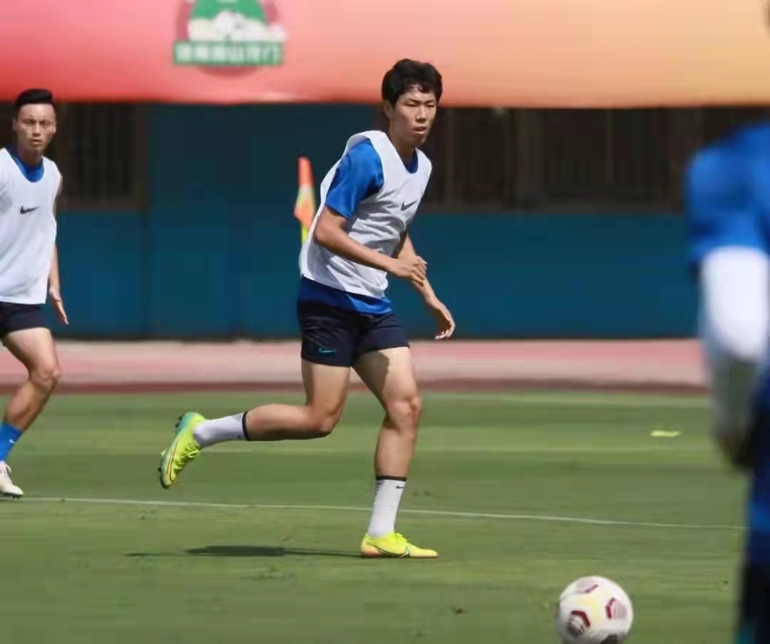 河南嵩山龙门球队训练,嵩山龙门青训梯队