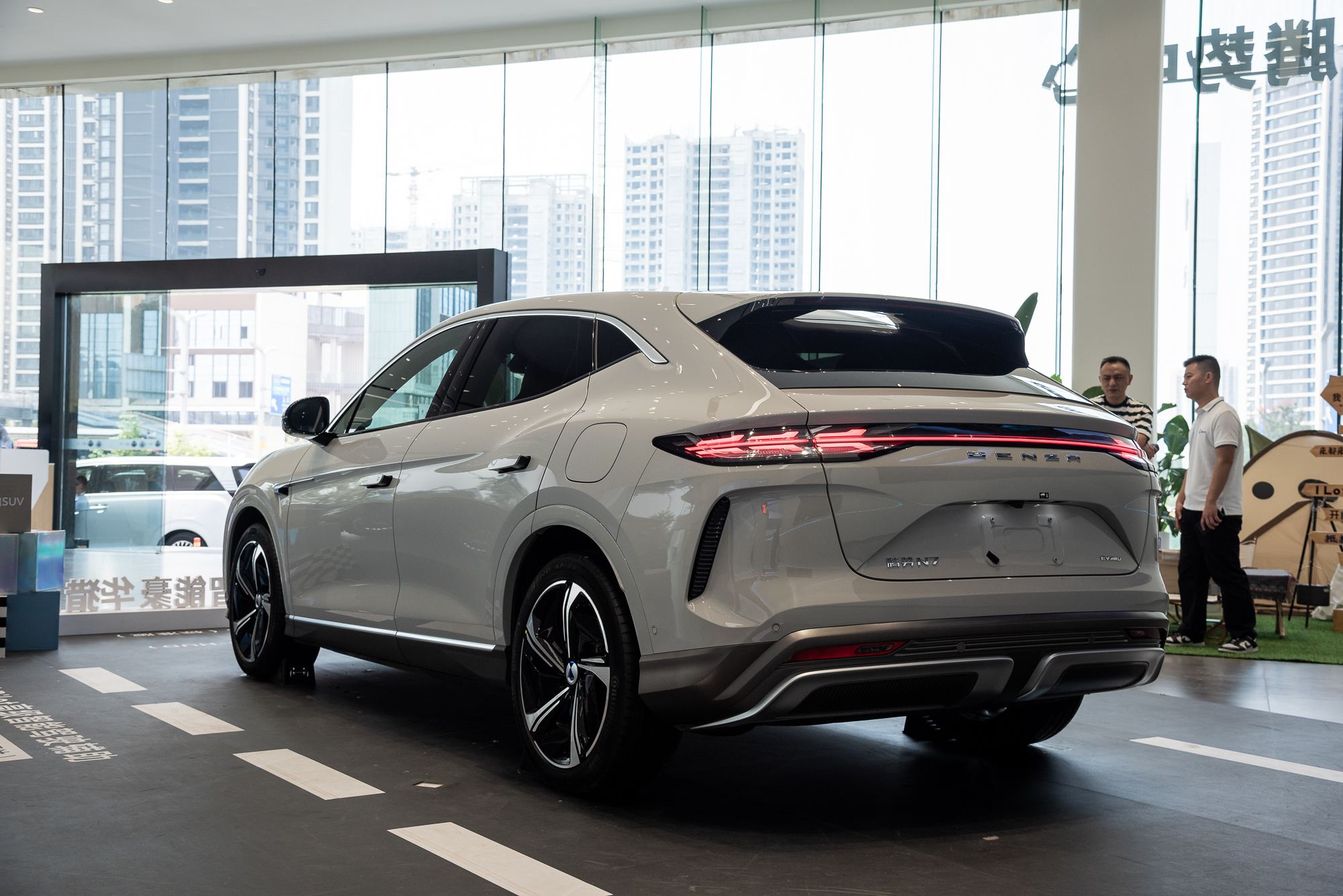 腾势n7智驾第一梯队,腾势n7高阶智驾挑战北京