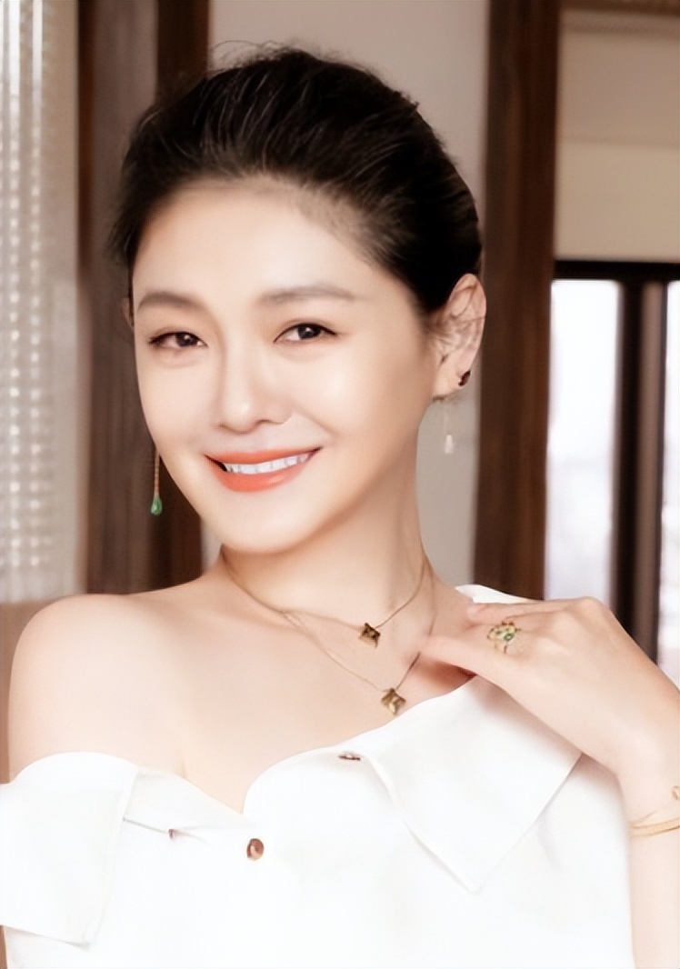 离婚7个月后生下孩子找前夫,离婚后大s情况如何