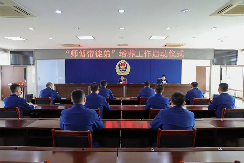 凝心聚力绘蓝图建言献策谱新篇,凝心聚力绘蓝图砥砺前进开新局