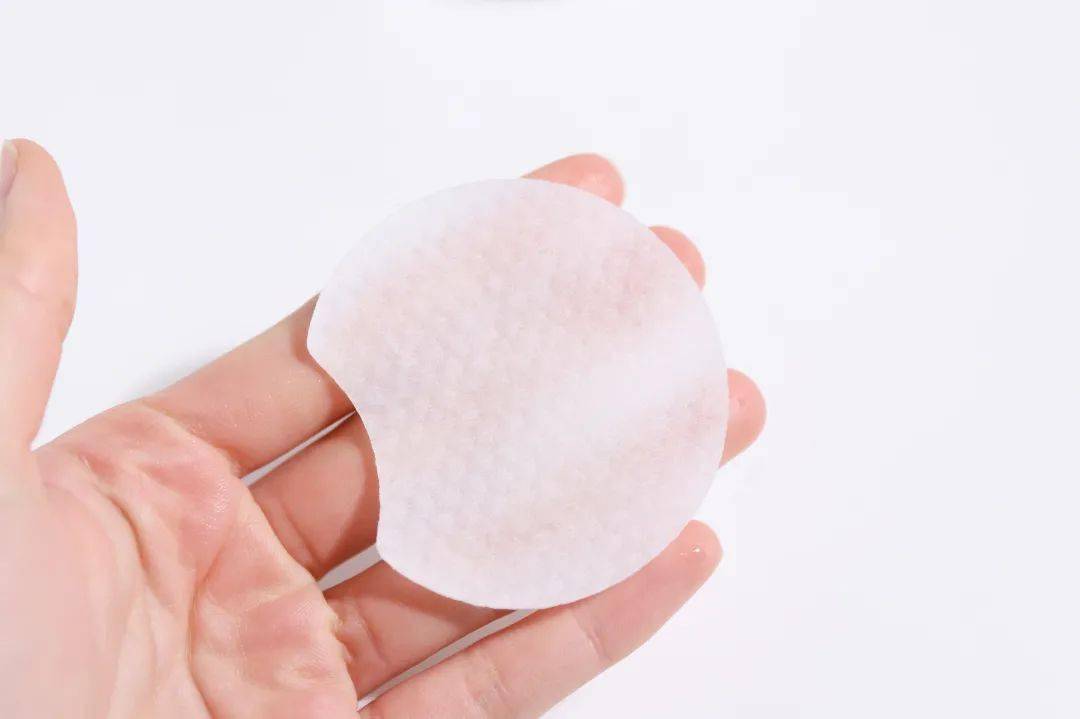 女生想要皮肤白嫩光滑,让你少长痘的好习惯