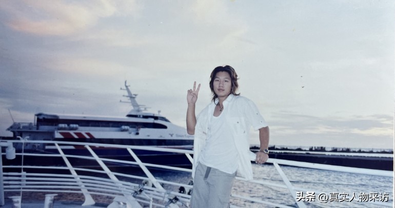 我,定居美国,19岁就忙着挣钱,当地人没钱也照样潇洒,差异真大