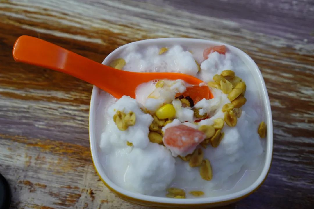 打飞的都要去坐的动车,怎么每站都这么好看