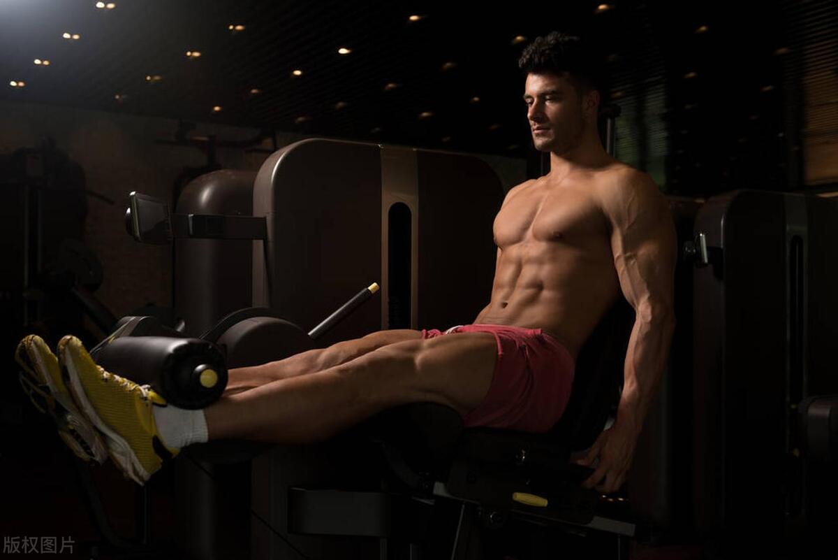 单腿站立的好处锻炼腿部力量,为什么针对腿部的训练最累