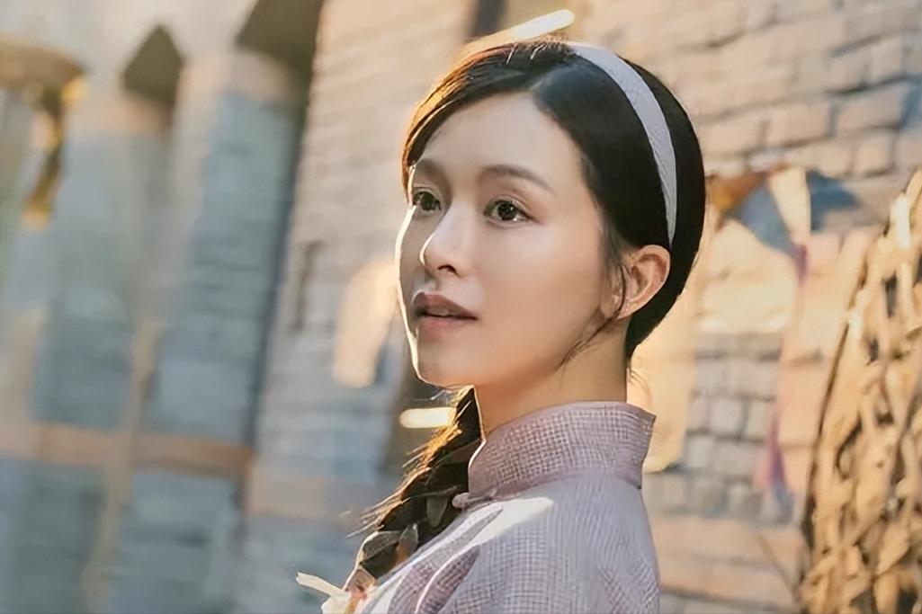 文咏珊首次零妆纯素颜拍戏,港星的颜值有多能打文咏珊