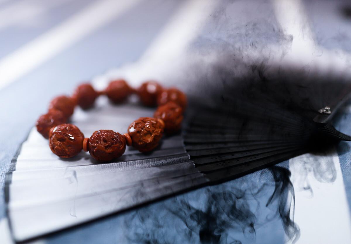 文玩手串有哪些讲究,各种文玩手串的穿法