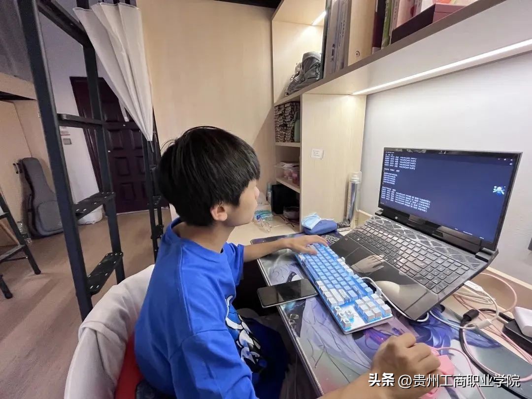 鍋ヨ韩鏁欑粌tony鑰佸笀,鍋ヨ韩tony鑰佸笀