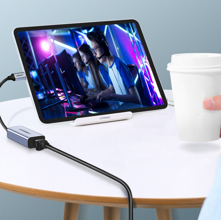 才知道！手机也能连网线上网！玩游戏看电视网络又快又稳