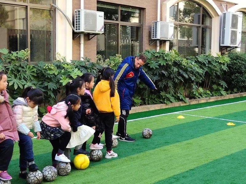 嘉兴市幼儿体育大会篮球表演,嘉兴幼儿体育大会