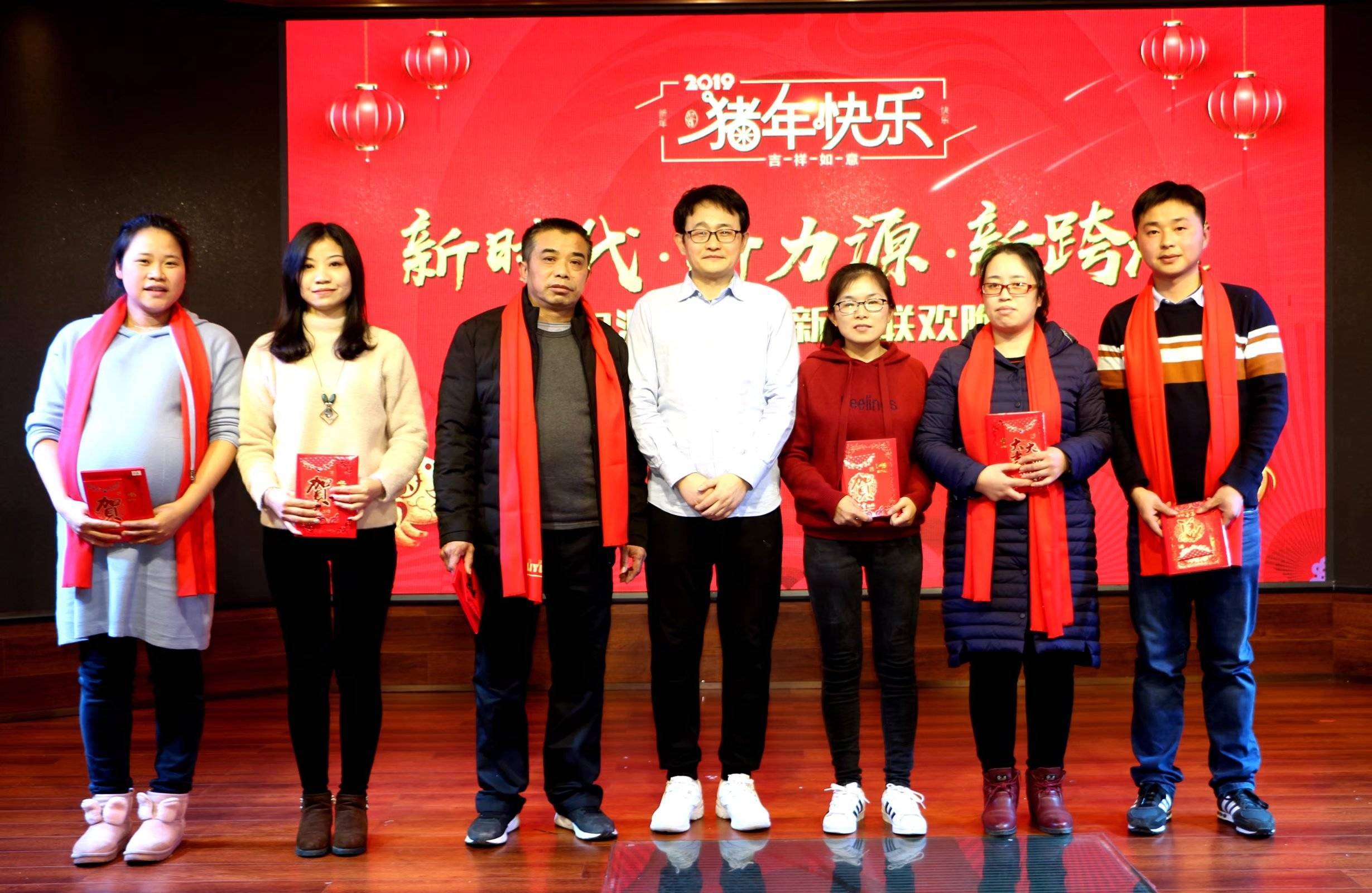 返乡创业要厚植为民情怀,返乡创业谋发展致富不忘众乡邻