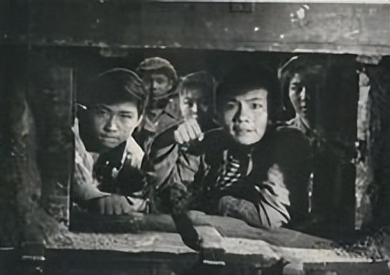 中国少年先锋队队歌老师教唱简谱,英雄小八路的主题歌