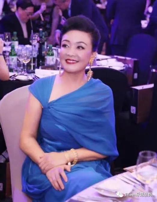 蹭儿媳出位？顶流抓马贵妇是怎么炼成的？