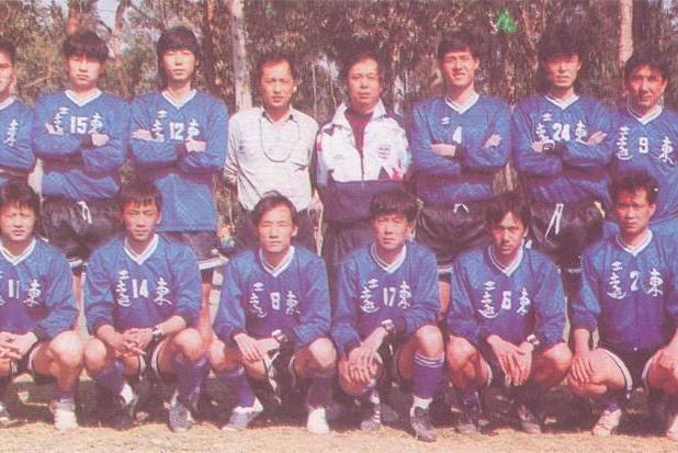 涓囧欢鍏冨勾鐨勮冻鐞冮槦,涓囧欢鍏冭冻鐞冮槦瀹屾暣瑙嗛