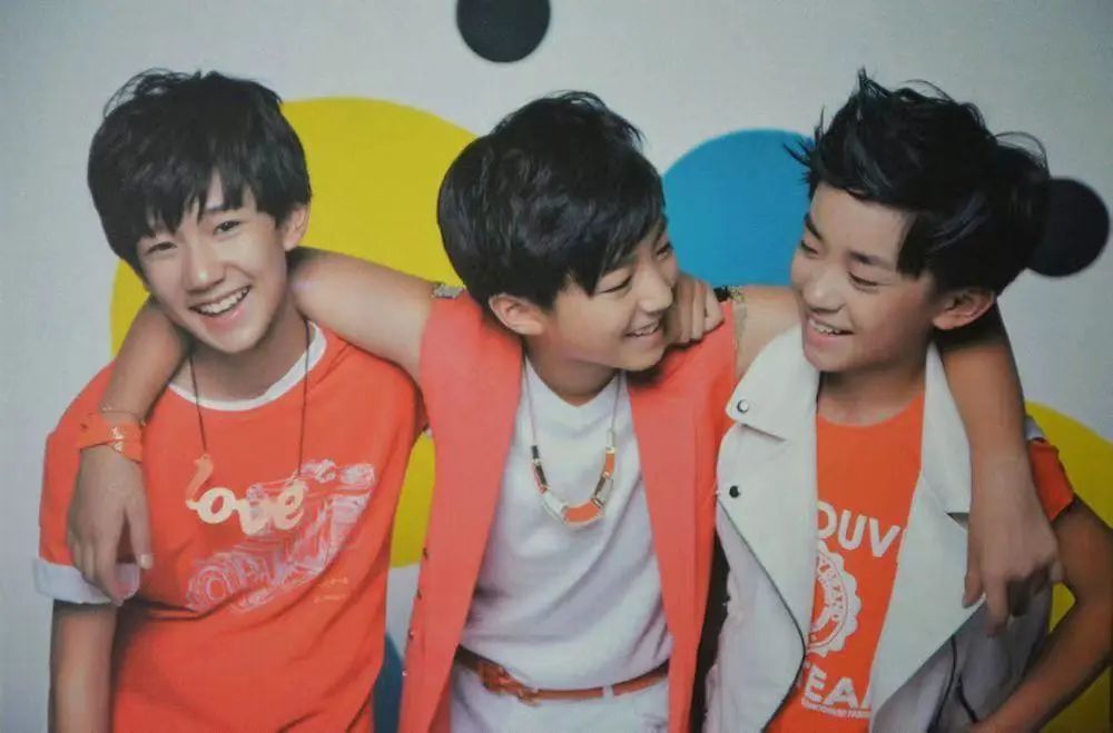 tfboys十周年演唱会为啥不同台,tfboys十周年演唱会会公布解散吗