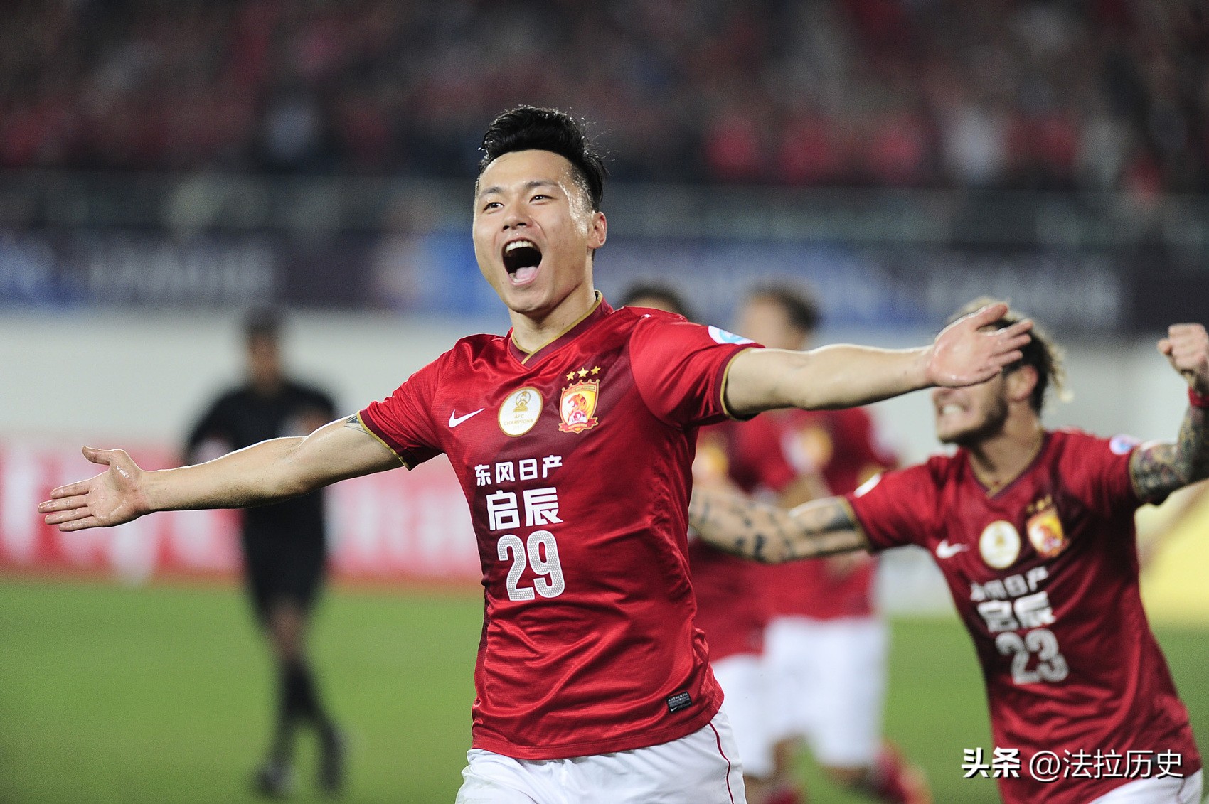 男足娇妻谁最漂亮,中国男足太太团颜值排行榜