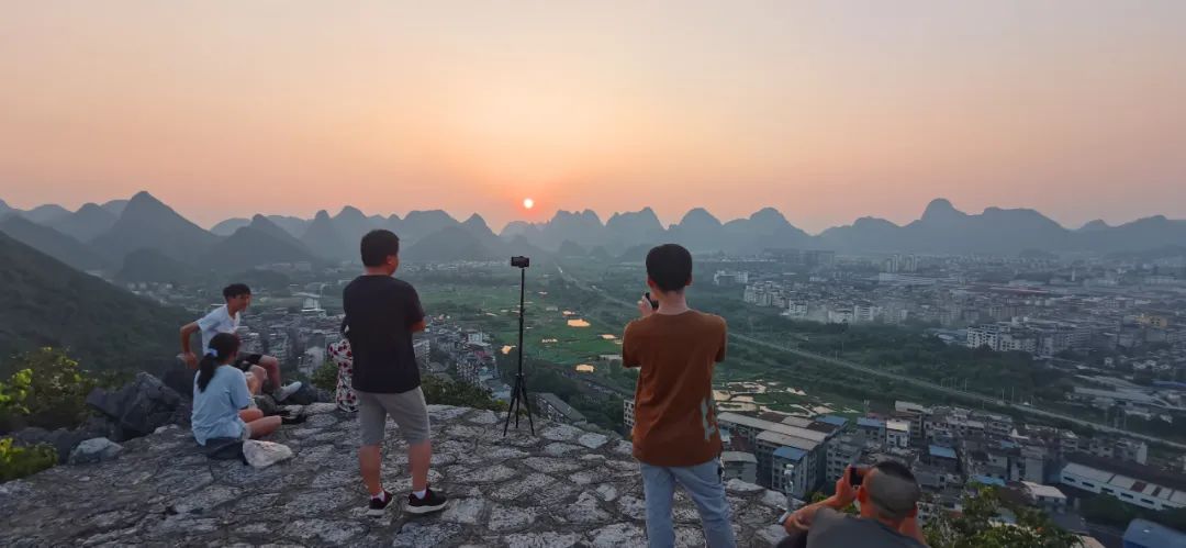 桂林晚霞胜地,桂林晚霞十大观赏地点