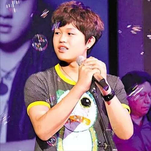 天涯八卦张默房祖名,房祖名张默能完全戒毒吗