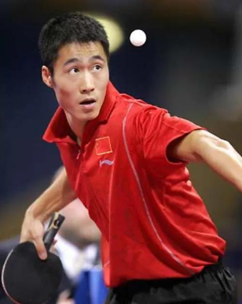 马龙夺冠时张继科和许昕的反应,中国乒乓球马龙和许昕谁强