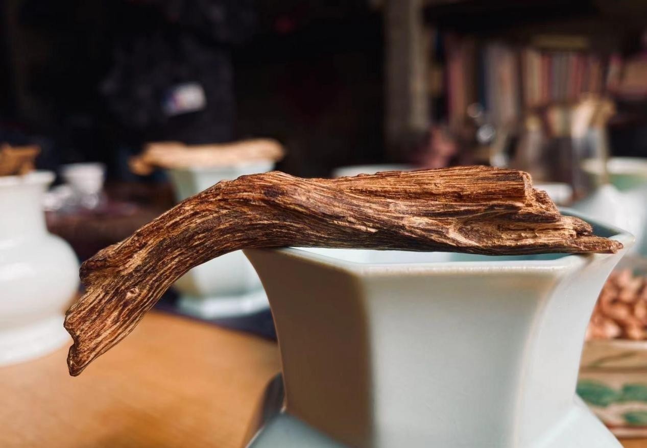 估价6个亿的黄花梨木,黄花梨家具拍卖价格全记录