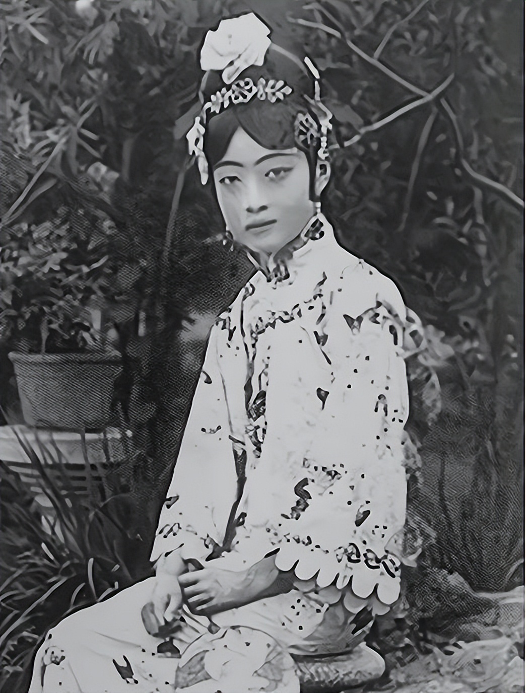 文绣傅玉芳,44岁妇女傅玉芳