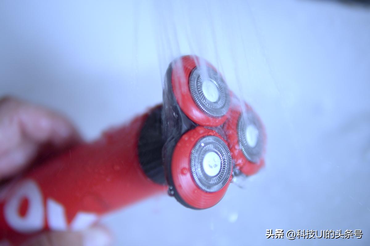 奔腾剃须刀PQ9700刀头各配件如何装,奔腾pq9700剃须刀怎么拆