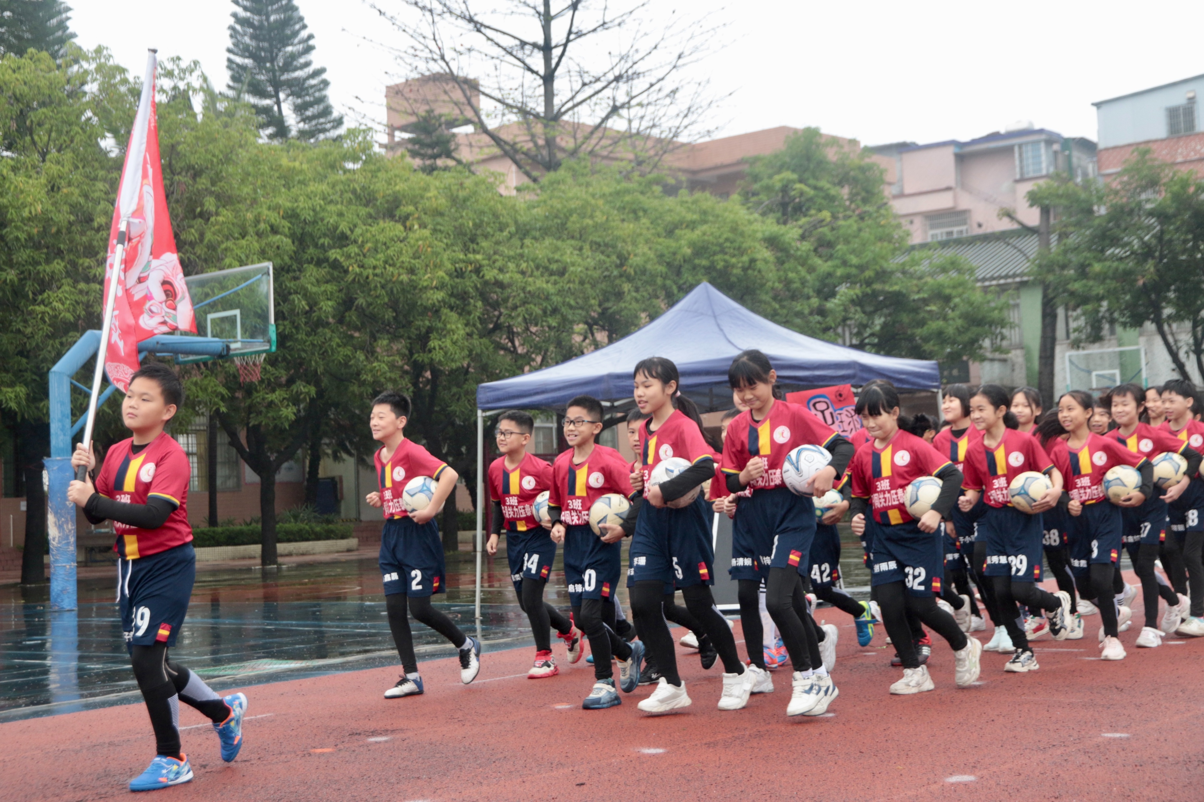 西塱小学足球,广州足球嘉年华