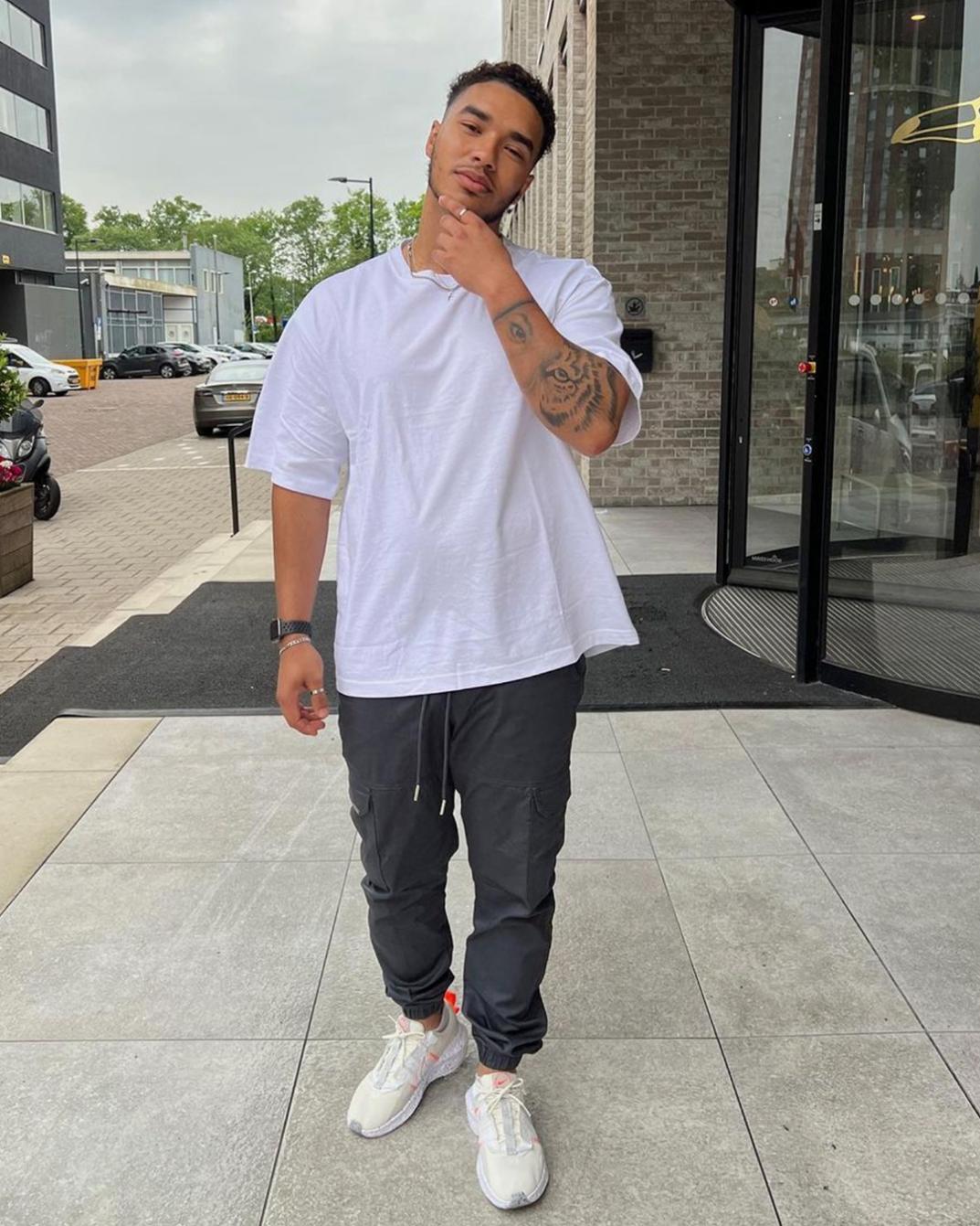 白色运动鞋男款推荐品牌,金利来男士白色休闲运动鞋