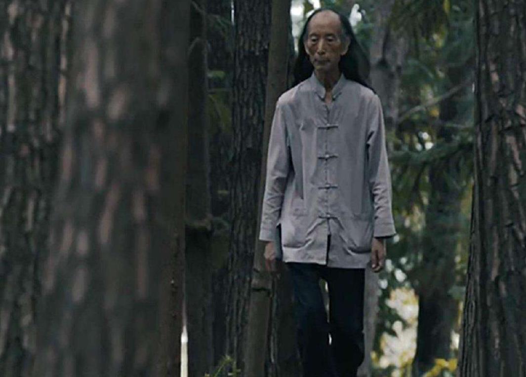 隐居深山的民间艺术家,艺术家隐居山野