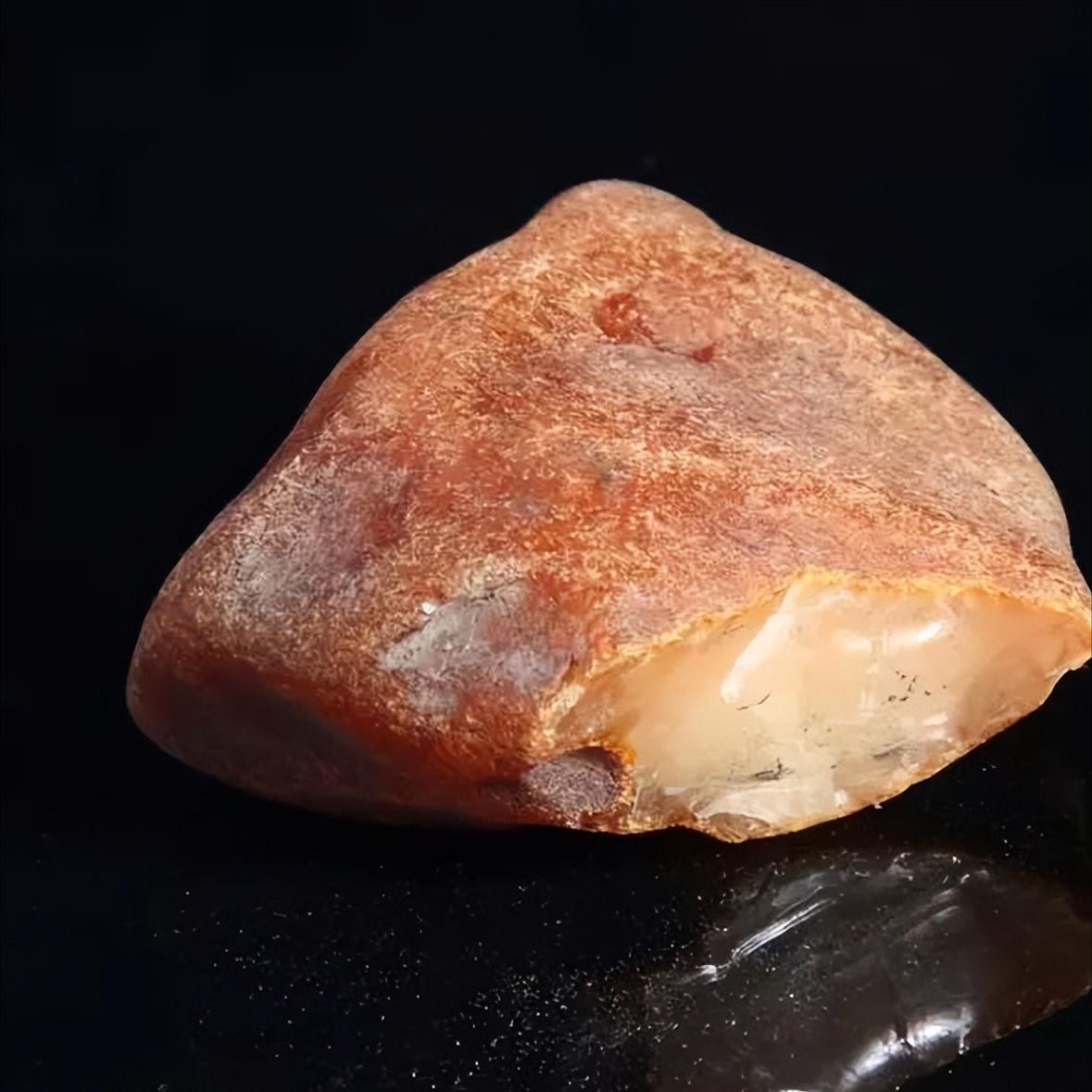 俄罗斯琥珀蜜蜡和乌克兰琥珀有什么区别？