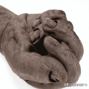 日军侵华兽行,日军当着国军的面杀俘虏