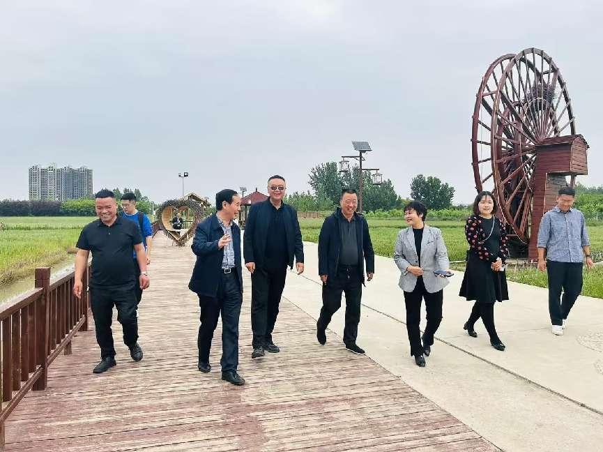 辛巴辛有志电商直播助农,辛巴辛有志开启助农直播电商课