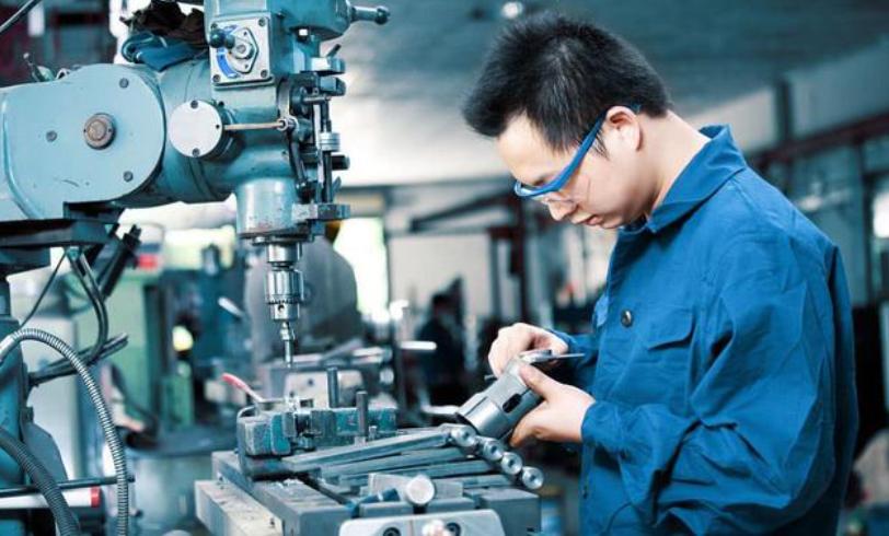 崔连顺：美国恶意刁难，9个月打破技术*锁封**，每天为国家挽回2亿