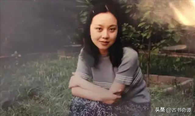 闫妮面部表情僵硬说话阴阳怪气,少年派闫妮面部怎么僵硬呢