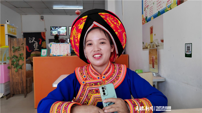 贵州彝族姑娘的创业“三级跳”！搬迁之后6年间，从路边摊到小商铺再到门店