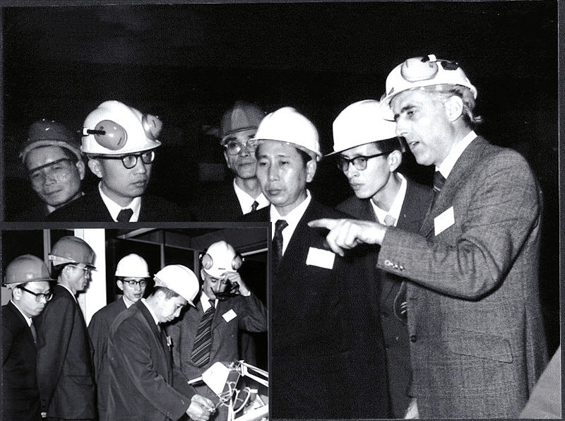 粉碎*人帮四**后的远征第一团