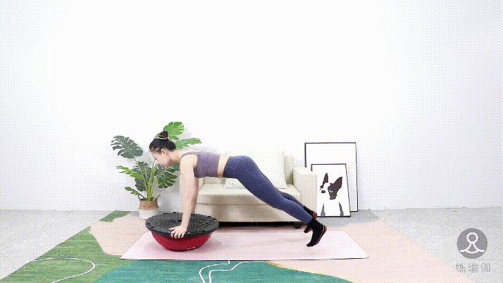 金晨锻炼时穿的什么衣服,金晨发布运动照露腹肌实力抢镜