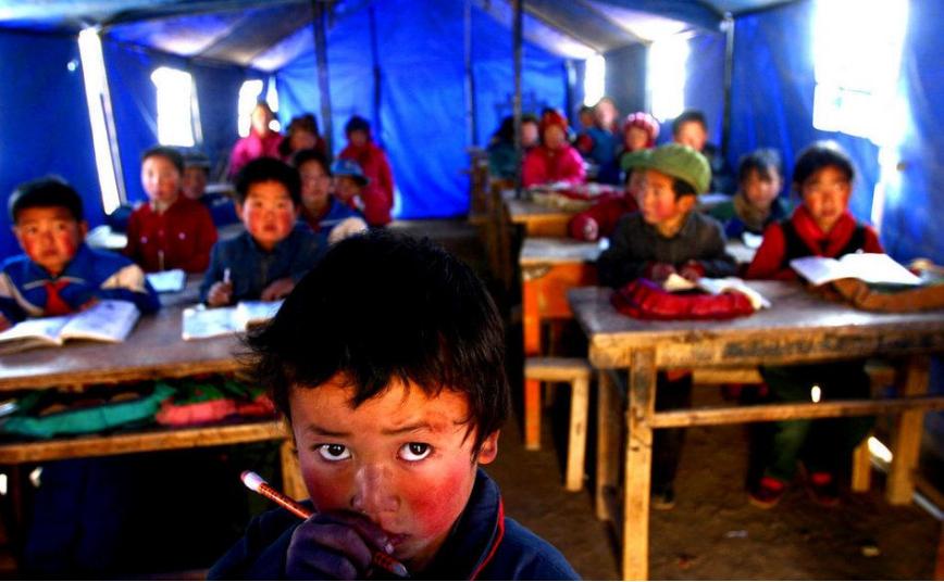 陕西农村娃靠“脚”年赚76亿，政府为它设修脚扶贫，他如何做的？