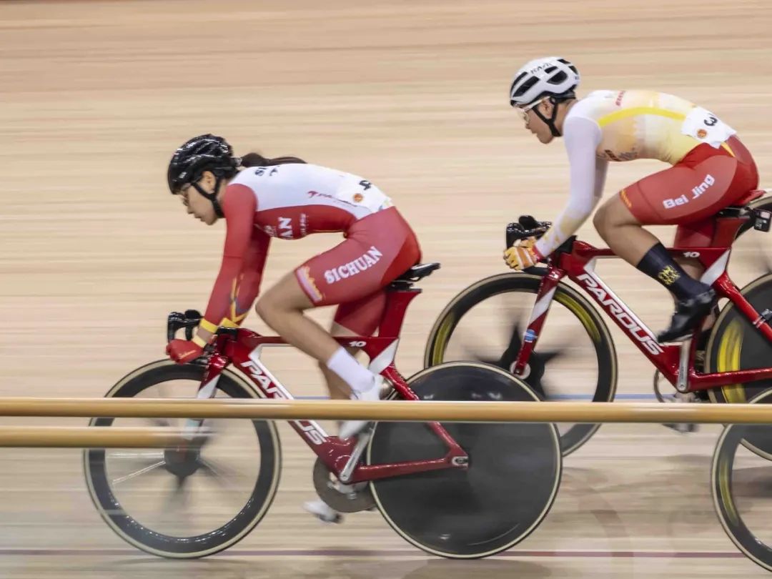 摄影富士gfx100s,富士拍体育的镜头