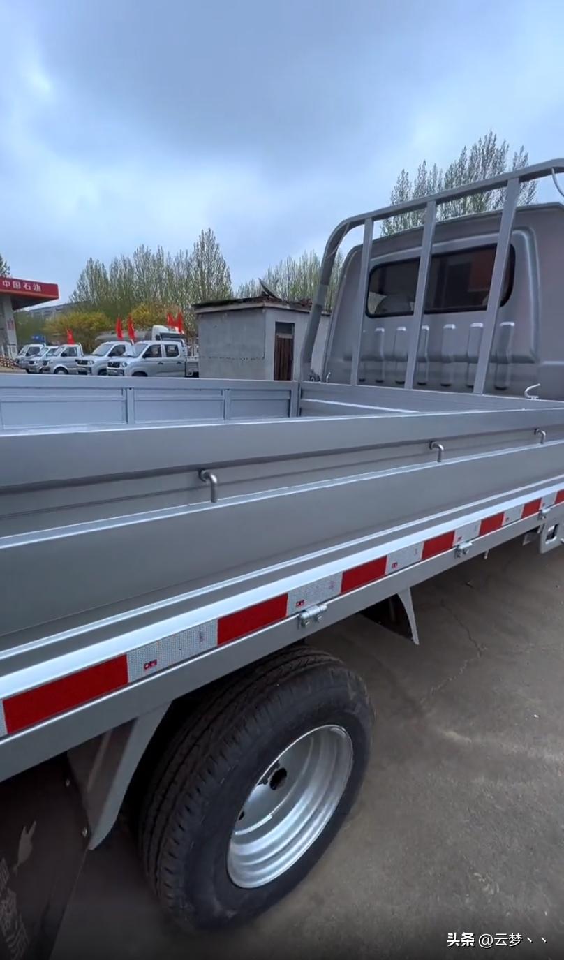 金杯金卡s6单排3米4,金杯金卡s6这款车落地多少钱