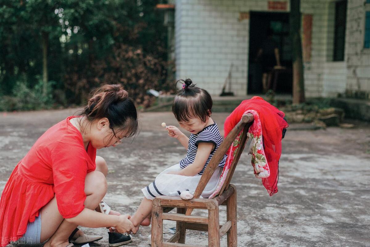 宝妈在家做些什么可以赚钱靠谱的,没有学历的宝妈在家怎么赚钱