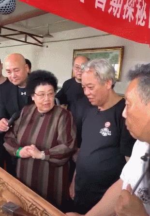 十大男星嫁富婆,娶富婆当老婆的4位男星