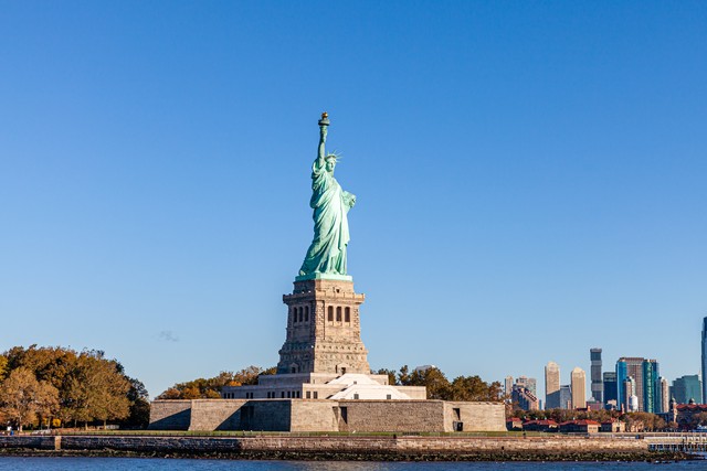 外媒评价中国超高速高铁,令世界都惊叹的中国高铁