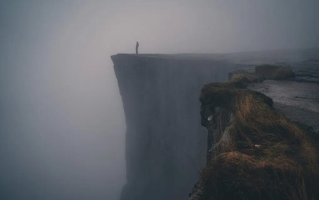 一个人怎么给卧床病人翻身,一个人怎么翻身的