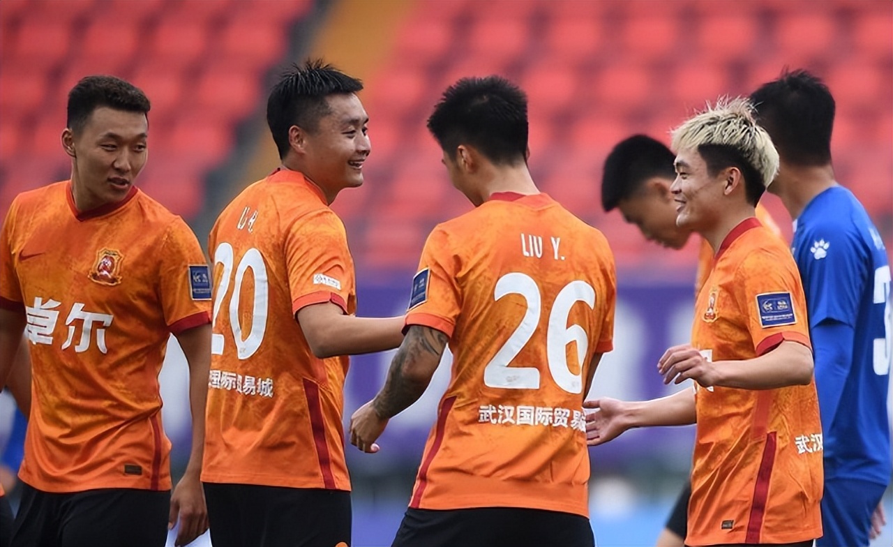 *球赌**、出轨、解散!中国足球丑闻不断,沦为痰盂一点不冤枉