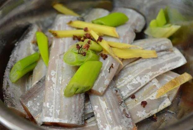 老年人高蛋白食物食谱一览表,适合老年人吃的低脂食物