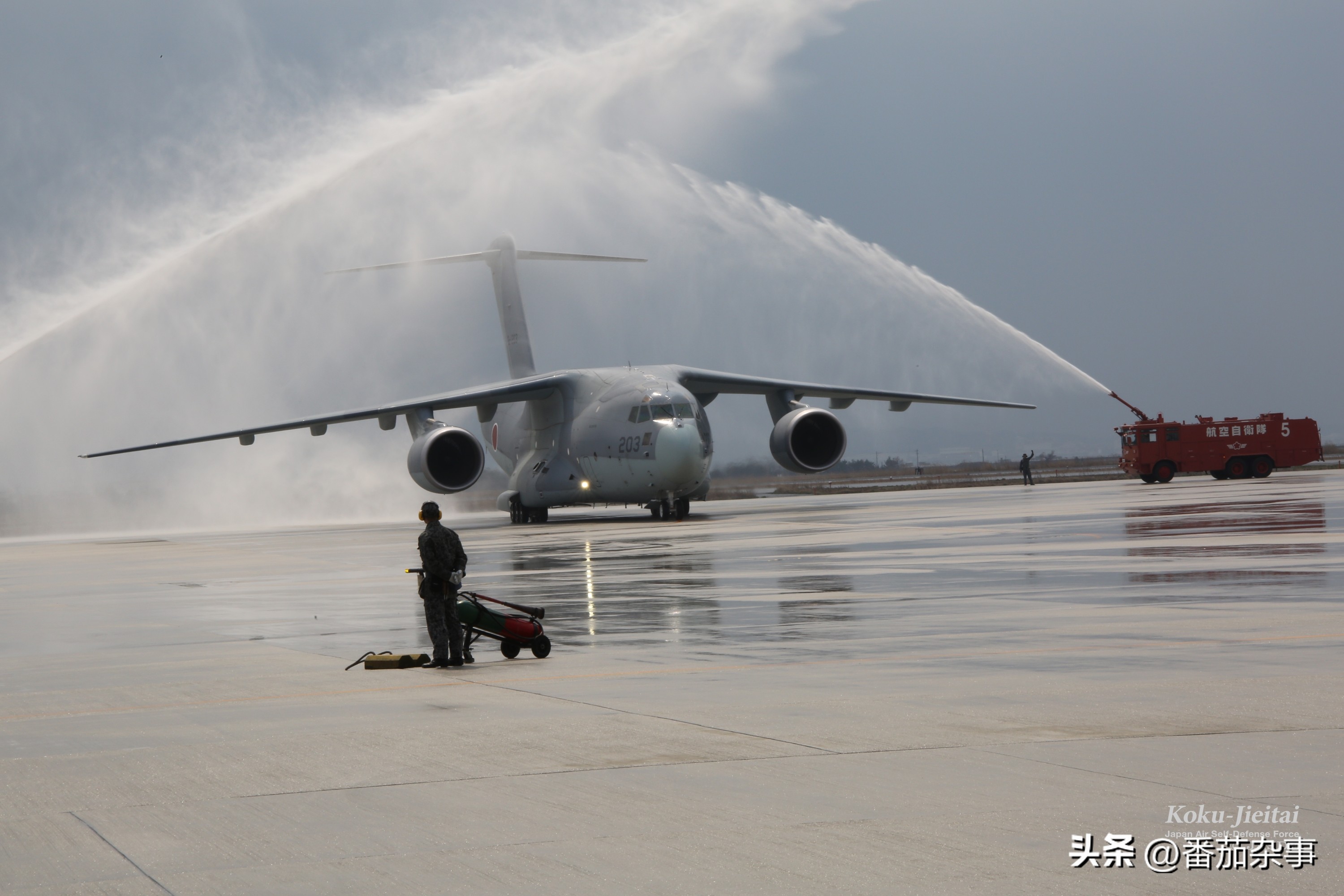 空中自卫队的C-2运输机